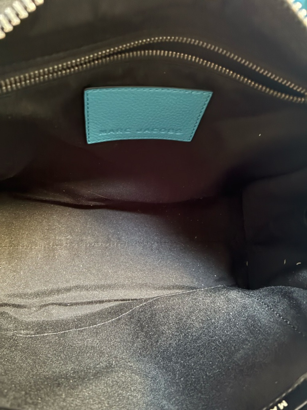 Marc Jacobs Turquoise Pebbled Leather Tote with Logo - Picture 7 of 7